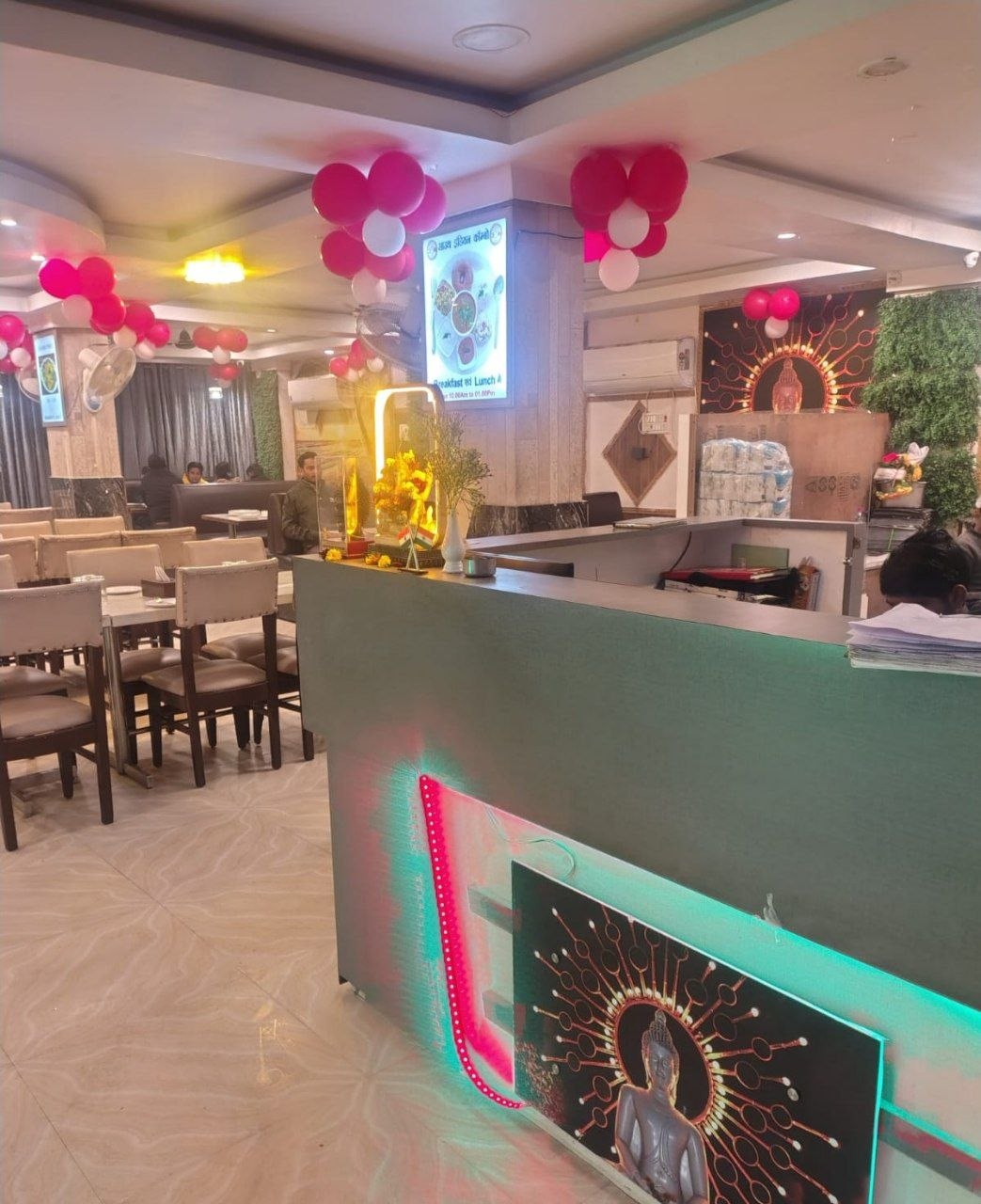 Festive balloon touches at the Buddha Vihar counter